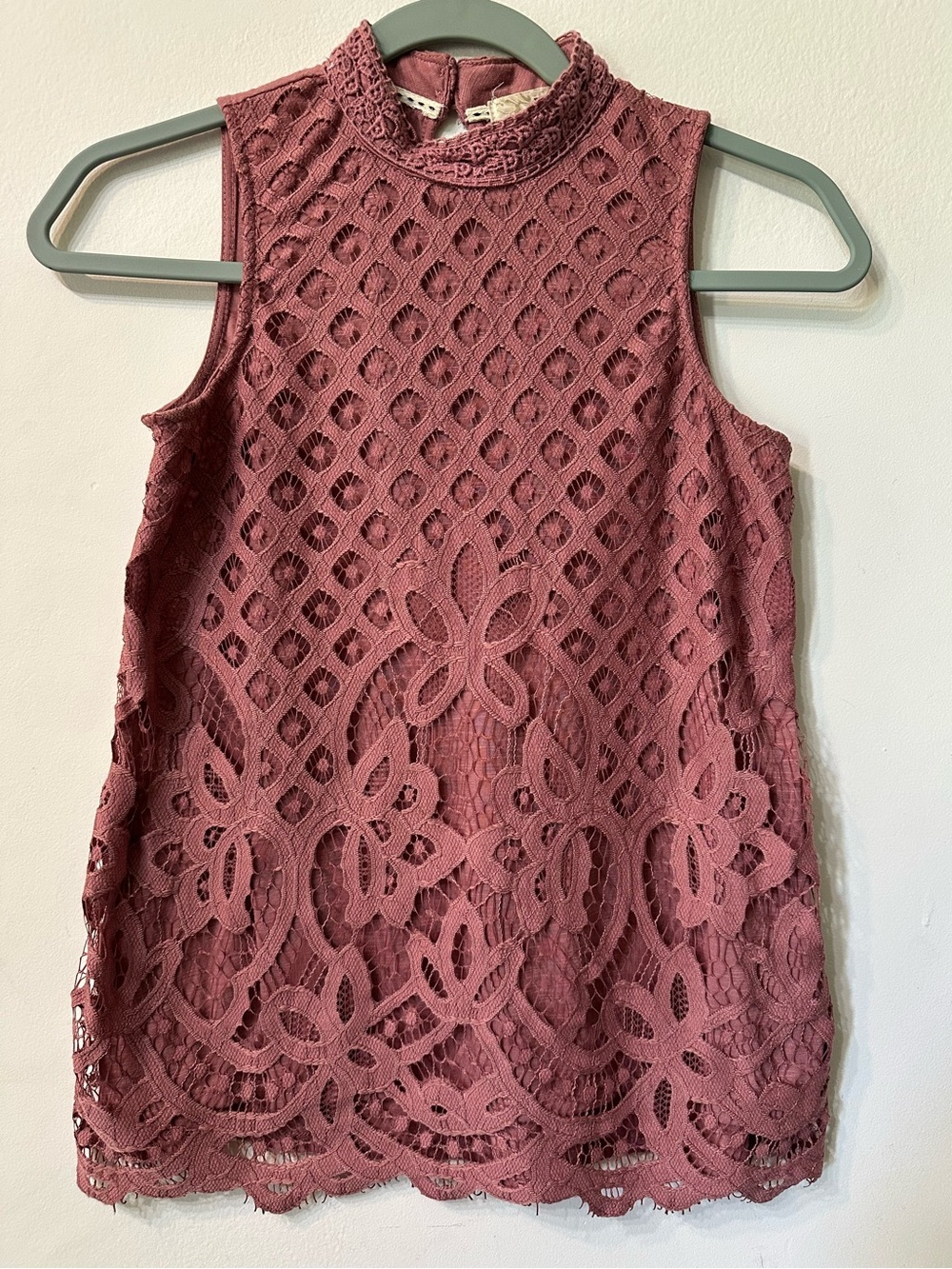 Rewind Dusty Rose Crochet Lace Sleeveless Top Size XS